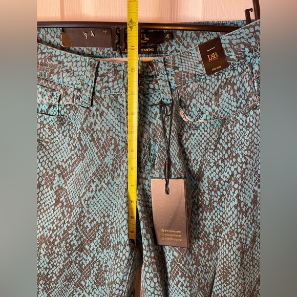 Lucky and Blessed Snakeskin Distressed Jeans 4 NWT - Picture 10 of 13